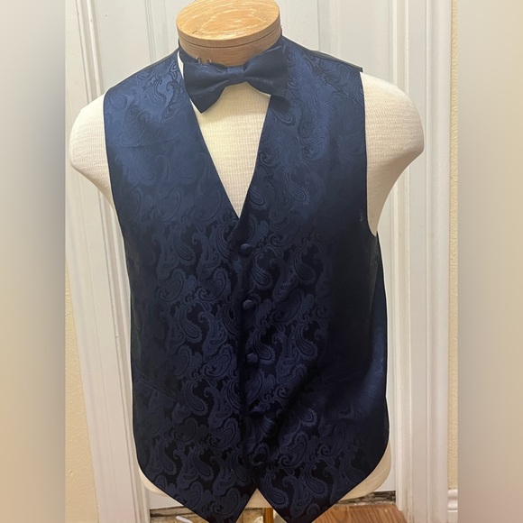 Navy Blue Tuxedo vest & bowtie - Picture 1 of 3